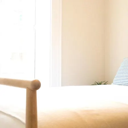 Дом отдыха Ten2twelve *